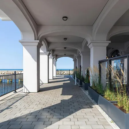 Bulwar Zachodzacego Slonca Z Widokiem Na Morze By Renters *