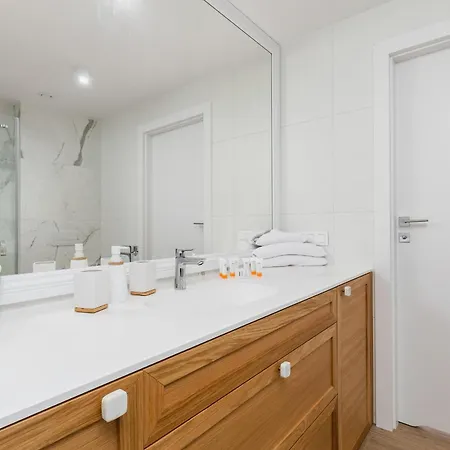 Bulwar Zachodzącego Słońca Z Widokiem Na Morze By Renters * Darłówko