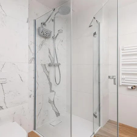 Bulwar Zachodzącego Słońca Z Widokiem Na Morze By Renters Apartament *