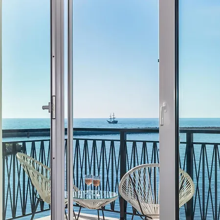 Apartament Bulwar Zachodzącego Słońca Z Widokiem Na Morze By Renters Darłówko