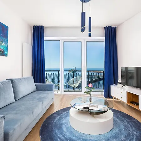 Bulwar Zachodzącego Słońca Z Widokiem Na Morze By Renters